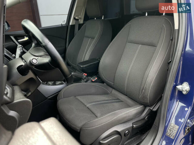 Опель Астра 2015 в Бердичеве на Automoto.ua Синий Опель Астра, объемом двигателя 1.6 л и пробегом 279 тыс. км за 8555 $, фото 25 на Automoto.ua