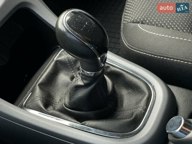 Опель Астра 2015 в Бердичеве на Automoto.ua Синий Опель Астра, объемом двигателя 1.6 л и пробегом 279 тыс. км за 8555 $, фото 46 на Automoto.ua