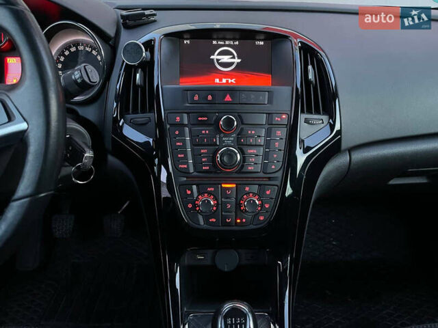 Синий Опель Астра, объемом двигателя 1.6 л и пробегом 193 тыс. км за 8500 $, фото 16 на Automoto.ua