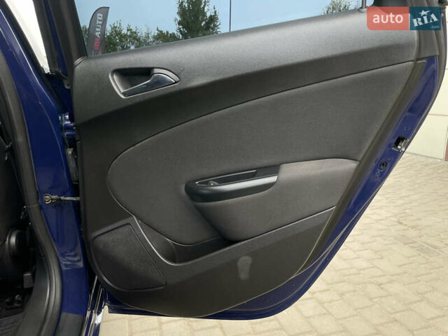 Опель Астра 2015 в Бердичеве на Automoto.ua Синий Опель Астра, объемом двигателя 1.6 л и пробегом 279 тыс. км за 8555 $, фото 30 на Automoto.ua