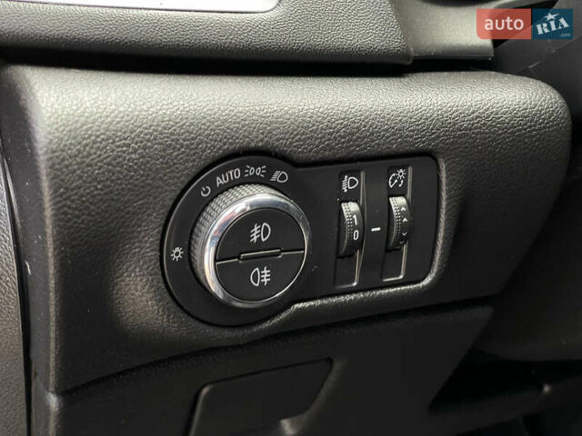 Опель Астра 2015 в Бердичеве на Automoto.ua Синий Опель Астра, объемом двигателя 1.6 л и пробегом 279 тыс. км за 8555 $, фото 39 на Automoto.ua