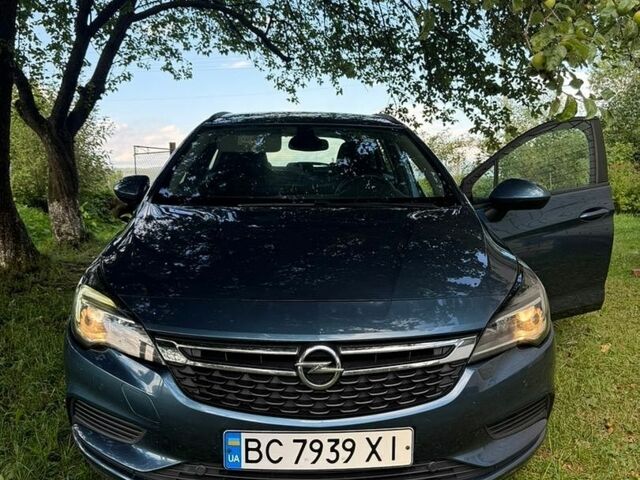 Синій Опель Астра, об'ємом двигуна 1.6 л та пробігом 246 тис. км за 10700 $, фото 2 на Automoto.ua