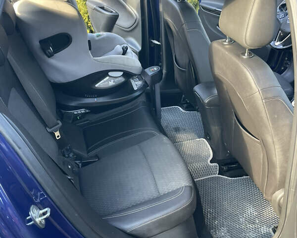 Синій Опель Астра, об'ємом двигуна 1.6 л та пробігом 271 тис. км за 9000 $, фото 4 на Automoto.ua