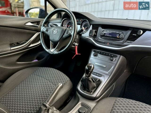 Синий Опель Астра, объемом двигателя 1.6 л и пробегом 250 тыс. км за 8900 $, фото 20 на Automoto.ua