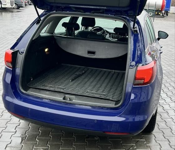 Синий Опель Астра, объемом двигателя 1.6 л и пробегом 130 тыс. км за 10499 $, фото 4 на Automoto.ua