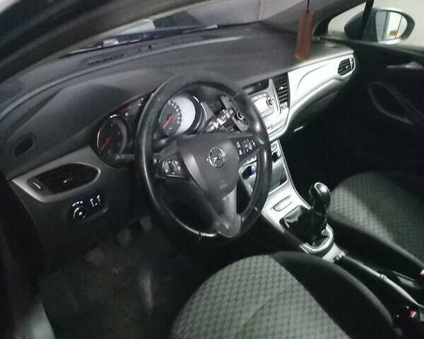 Синий Опель Астра, объемом двигателя 1.6 л и пробегом 287 тыс. км за 9600 $, фото 6 на Automoto.ua