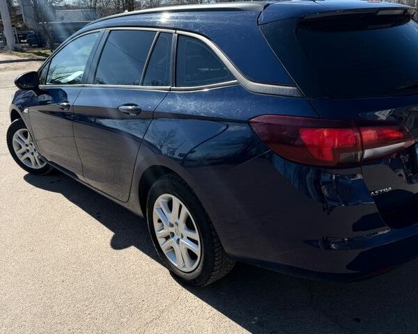 Синий Опель Астра, объемом двигателя 1.6 л и пробегом 283 тыс. км за 9000 $, фото 3 на Automoto.ua
