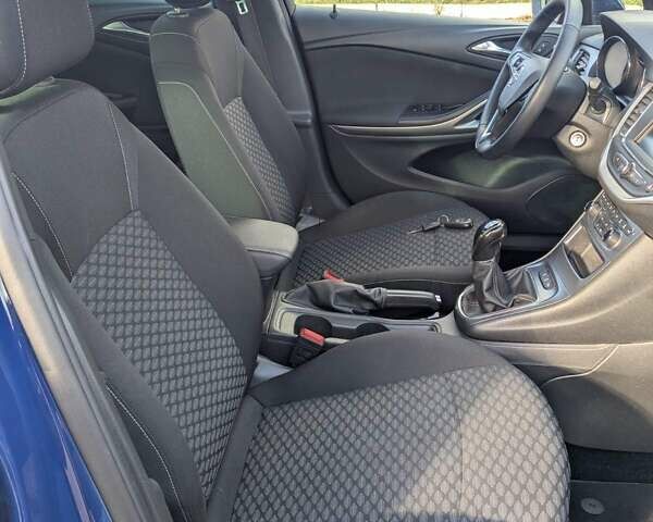 Синій Опель Астра, об'ємом двигуна 1.5 л та пробігом 122 тис. км за 10800 $, фото 7 на Automoto.ua