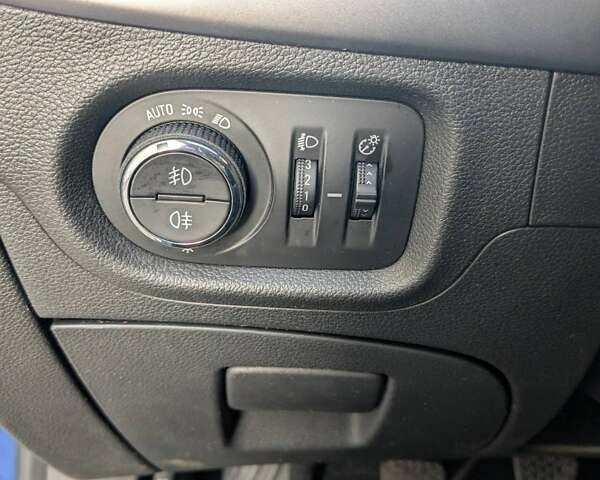 Синій Опель Астра, об'ємом двигуна 1.5 л та пробігом 122 тис. км за 10800 $, фото 18 на Automoto.ua
