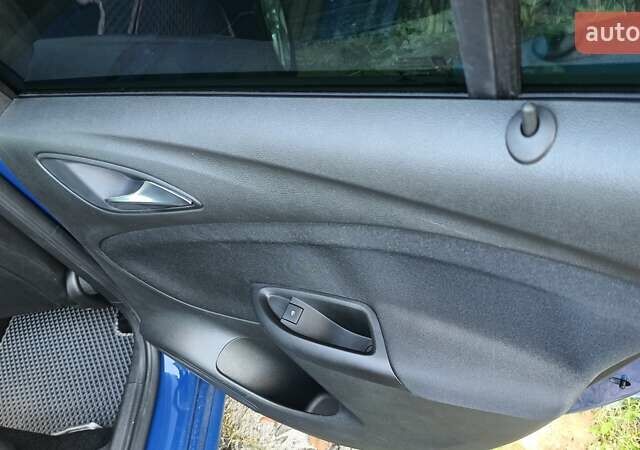 Опель Астра 2020 в Ровно на Automoto.ua Синий Опель Астра, объемом двигателя 1.5 л и пробегом 194 тыс. км за 13200 $, фото 20 на Automoto.ua