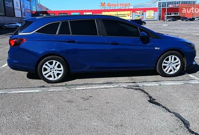 Опель Астра 2020 в Ровно на Automoto.ua Синий Опель Астра, объемом двигателя 1.5 л и пробегом 194 тыс. км за 13200 $, фото 6 на Automoto.ua