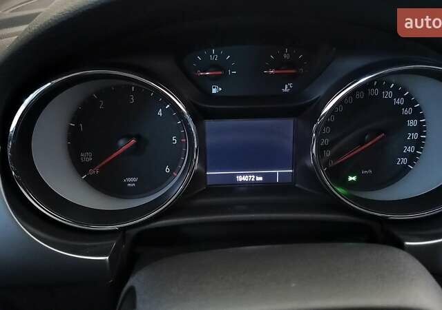 Опель Астра 2020 в Ровно на Automoto.ua Синий Опель Астра, объемом двигателя 1.5 л и пробегом 194 тыс. км за 13200 $, фото 11 на Automoto.ua