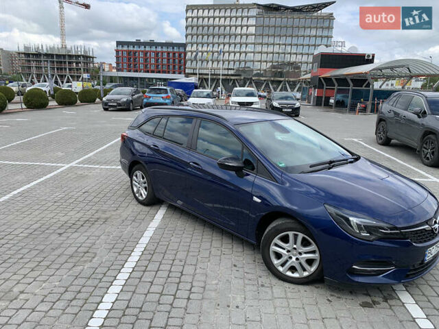 Синий Опель Астра, объемом двигателя 1.5 л и пробегом 150 тыс. км за 14500 $, фото 2 на Automoto.ua