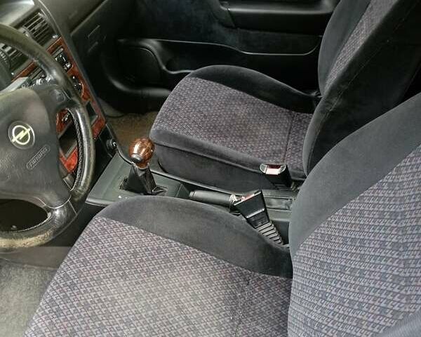 Синій Опель Астра, об'ємом двигуна 1.6 л та пробігом 240 тис. км за 3000 $, фото 11 на Automoto.ua