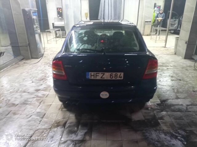 Синий Опель Астра, объемом двигателя 1.8 л и пробегом 266 тыс. км за 1549 $, фото 3 на Automoto.ua