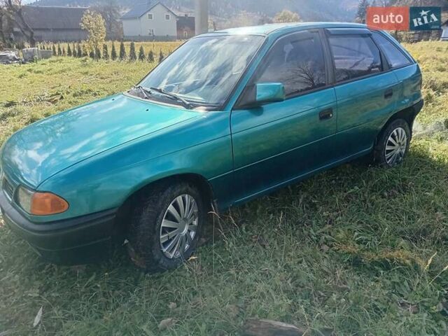 Зеленый Опель Астра, объемом двигателя 1.6 л и пробегом 258 тыс. км за 1393 $, фото 10 на Automoto.ua