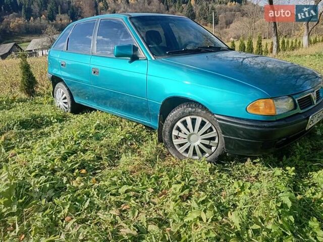 Зеленый Опель Астра, объемом двигателя 1.6 л и пробегом 258 тыс. км за 1393 $, фото 20 на Automoto.ua