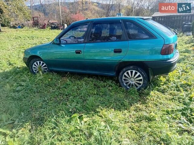 Зеленый Опель Астра, объемом двигателя 1.6 л и пробегом 258 тыс. км за 1393 $, фото 21 на Automoto.ua