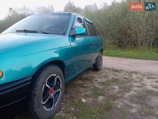 Зеленый Опель Астра, объемом двигателя 1.6 л и пробегом 250 тыс. км за 1699 $, фото 18 на Automoto.ua