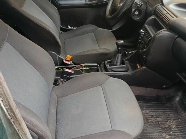 Зелений Опель Астра, об'ємом двигуна 1.4 л та пробігом 250 тис. км за 900 $, фото 3 на Automoto.ua