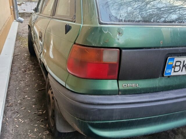 Зелений Опель Астра, об'ємом двигуна 1.4 л та пробігом 250 тис. км за 900 $, фото 2 на Automoto.ua