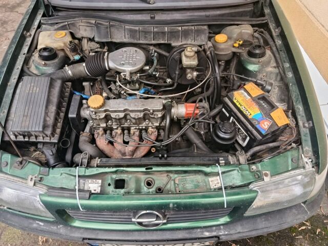 Зелений Опель Астра, об'ємом двигуна 1.4 л та пробігом 250 тис. км за 900 $, фото 6 на Automoto.ua