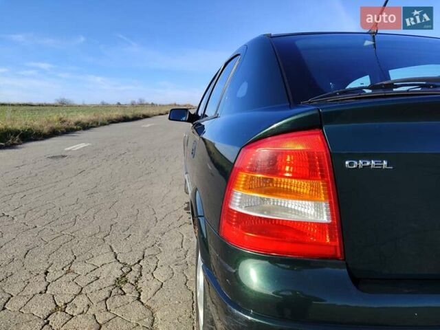 Зеленый Опель Астра, объемом двигателя 1.6 л и пробегом 211 тыс. км за 4300 $, фото 8 на Automoto.ua