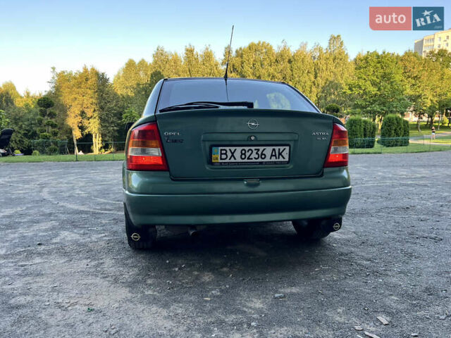 Зеленый Опель Астра, объемом двигателя 1.6 л и пробегом 205 тыс. км за 2300 $, фото 3 на Automoto.ua