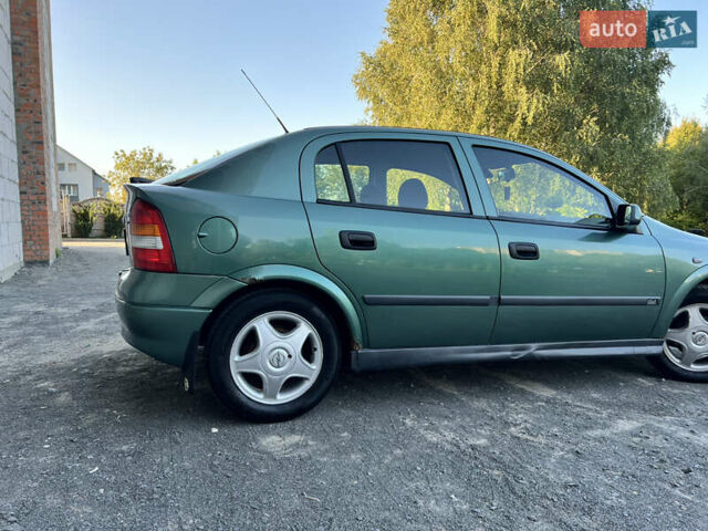 Зеленый Опель Астра, объемом двигателя 1.6 л и пробегом 205 тыс. км за 2500 $, фото 5 на Automoto.ua