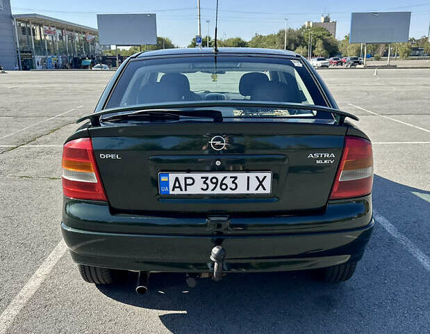 Зеленый Опель Астра, объемом двигателя 1.6 л и пробегом 343 тыс. км за 2500 $, фото 5 на Automoto.ua