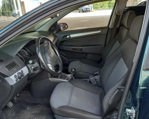 Зеленый Опель Астра, объемом двигателя 1.6 л и пробегом 176 тыс. км за 4500 $, фото 4 на Automoto.ua