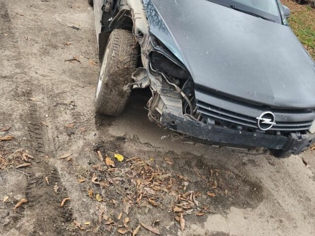 Зеленый Опель Астра, объемом двигателя 1.6 л и пробегом 25 тыс. км за 2000 $, фото 3 на Automoto.ua