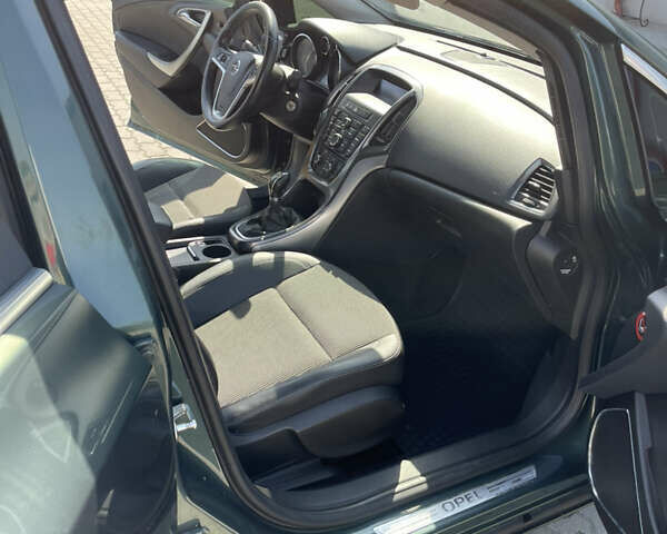 Зелений Опель Астра, об'ємом двигуна 1.7 л та пробігом 267 тис. км за 6000 $, фото 9 на Automoto.ua