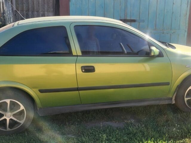 Зелений Опель Астра, об'ємом двигуна 1.4 л та пробігом 250 тис. км за 2500 $, фото 1 на Automoto.ua