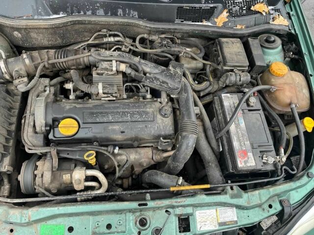 Зелений Опель Астра, об'ємом двигуна 1.7 л та пробігом 350 тис. км за 1672 $, фото 6 на Automoto.ua