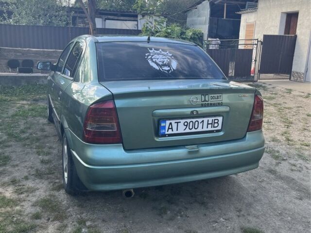 Зеленый Опель Астра, объемом двигателя 1.6 л и пробегом 350 тыс. км за 2500 $, фото 5 на Automoto.ua