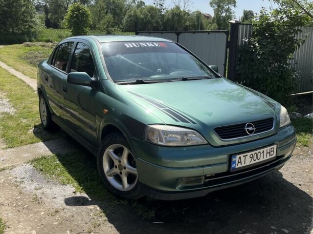 Зеленый Опель Астра, объемом двигателя 1.6 л и пробегом 350 тыс. км за 2500 $, фото 1 на Automoto.ua