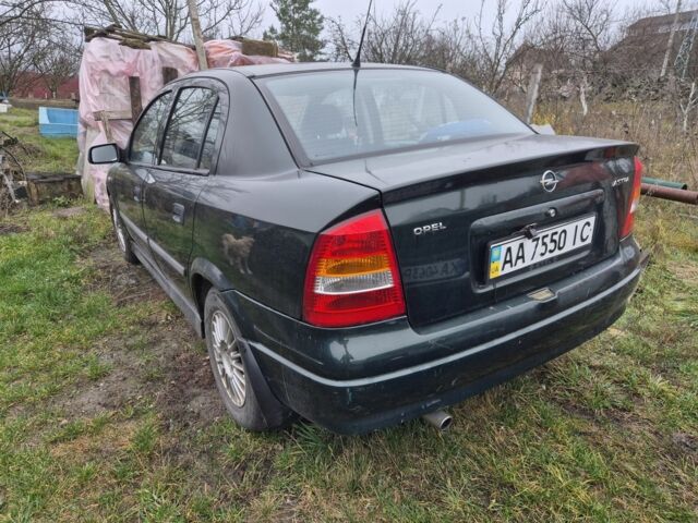 Зеленый Опель Астра, объемом двигателя 0 л и пробегом 280 тыс. км за 2800 $, фото 2 на Automoto.ua