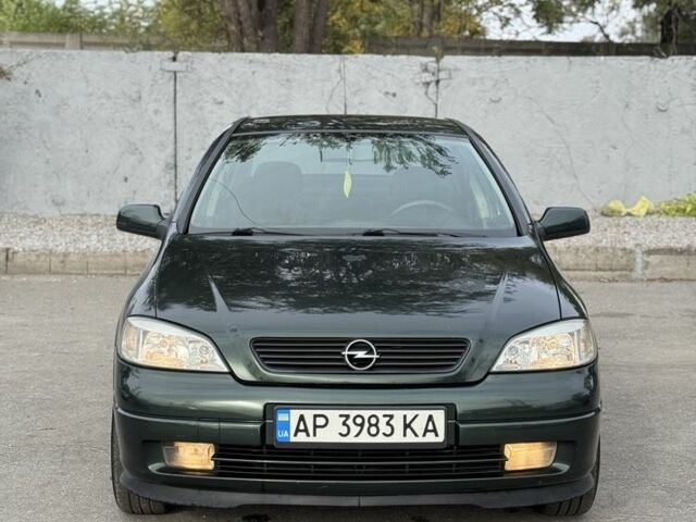 Зеленый Опель Астра, объемом двигателя 1.6 л и пробегом 300 тыс. км за 3650 $, фото 1 на Automoto.ua