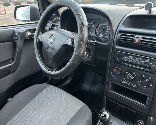 Зеленый Опель Астра, объемом двигателя 1.6 л и пробегом 174 тыс. км за 4800 $, фото 40 на Automoto.ua