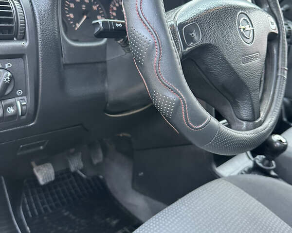 Зеленый Опель Астра, объемом двигателя 1.6 л и пробегом 174 тыс. км за 4800 $, фото 16 на Automoto.ua