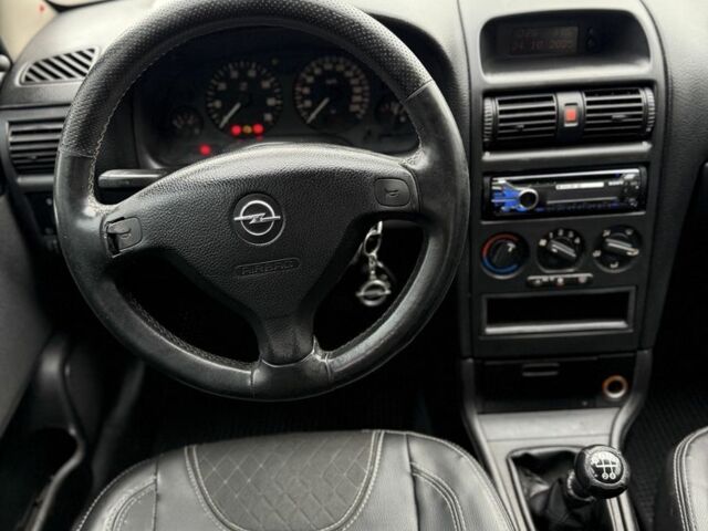 Зеленый Опель Астра, объемом двигателя 1.6 л и пробегом 300 тыс. км за 3650 $, фото 8 на Automoto.ua