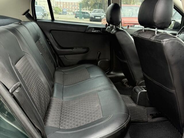 Зеленый Опель Астра, объемом двигателя 1.6 л и пробегом 300 тыс. км за 3650 $, фото 9 на Automoto.ua