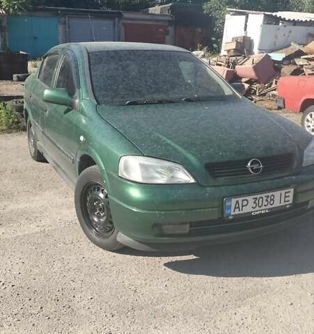 Зеленый Опель Астра, объемом двигателя 1.6 л и пробегом 300 тыс. км за 3000 $, фото 5 на Automoto.ua