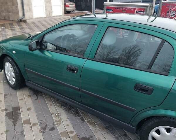 Зелений Опель Астра, об'ємом двигуна 1.39 л та пробігом 296 тис. км за 3500 $, фото 1 на Automoto.ua