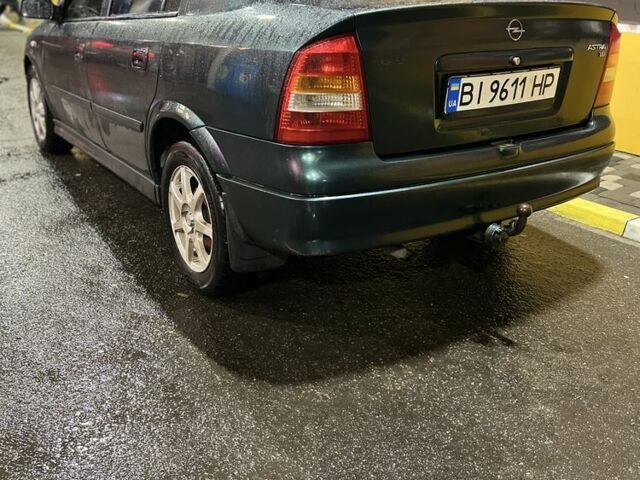 Зеленый Опель Астра, объемом двигателя 1.6 л и пробегом 320 тыс. км за 3600 $, фото 3 на Automoto.ua
