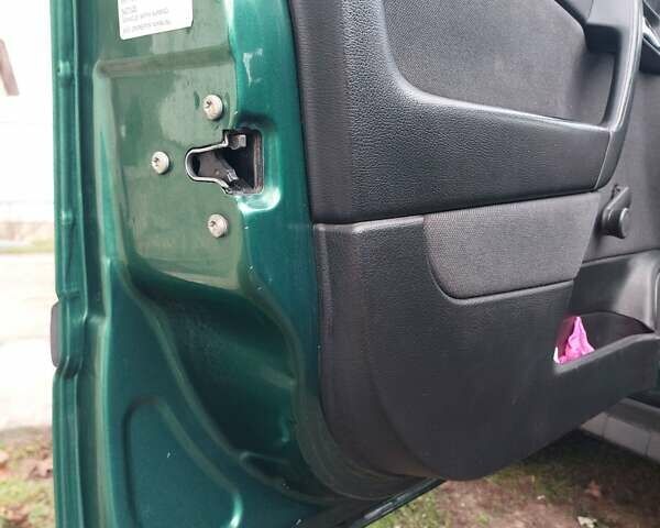 Зелений Опель Астра, об'ємом двигуна 1.39 л та пробігом 296 тис. км за 3500 $, фото 8 на Automoto.ua