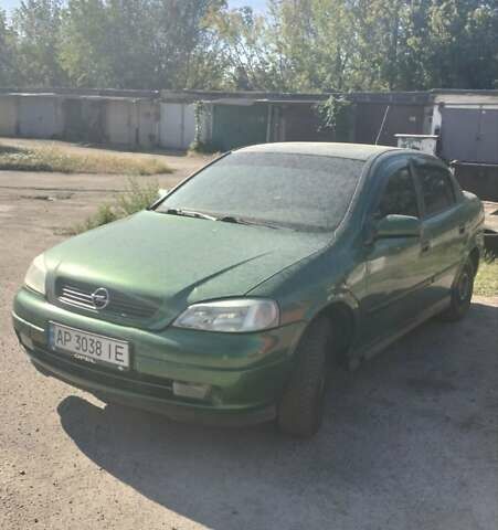 Зеленый Опель Астра, объемом двигателя 1.6 л и пробегом 300 тыс. км за 3000 $, фото 4 на Automoto.ua