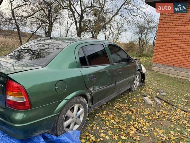 Зелений Опель Астра, об'ємом двигуна 1.4 л та пробігом 278 тис. км за 1050 $, фото 2 на Automoto.ua