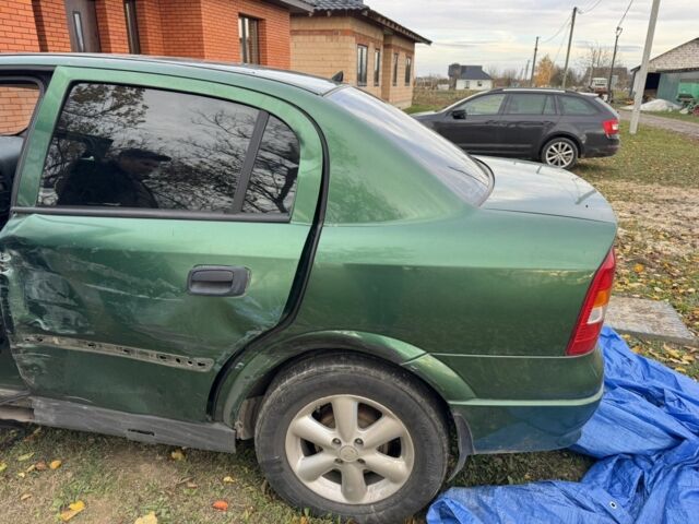 Зелений Опель Астра, об'ємом двигуна 1.4 л та пробігом 287 тис. км за 1150 $, фото 3 на Automoto.ua